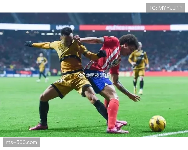 花絮:马竞客场对阵塞尔塔,大雨中客队球迷高歌助威全场