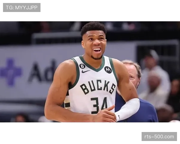 海港战玉昆前两外援缺席训练,克劳德安佩姆均未现身引发伤病担忧 海港战玉昆前两外援缺席训练,克劳德安佩姆均未现身引发伤病担忧